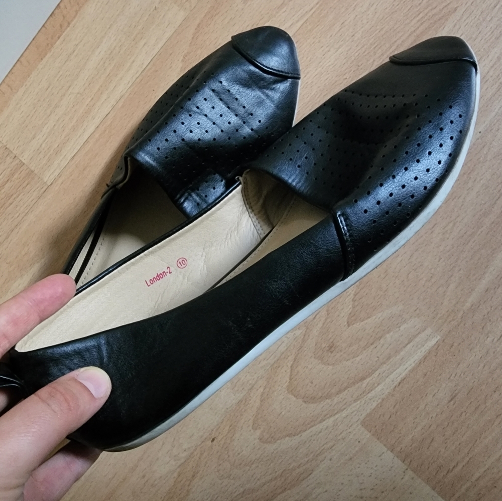 Casual shoes
